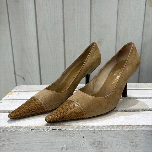 Chanel Vintage Suede Heels - Size 38 - Picture 2 of 14